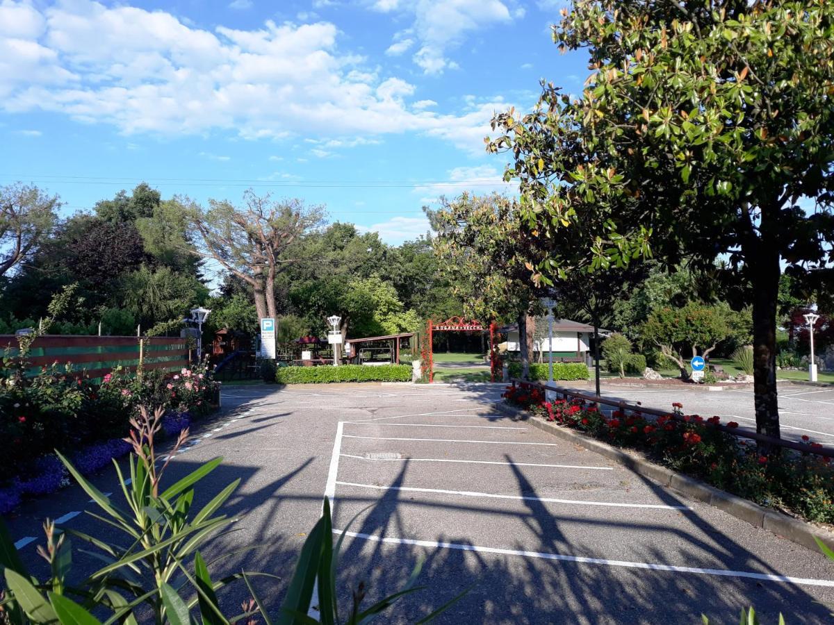 Dogana Vecchia - Hotel & Residence B&B Ristorante & Pizzeria Trivignano Udinese Bagian luar foto