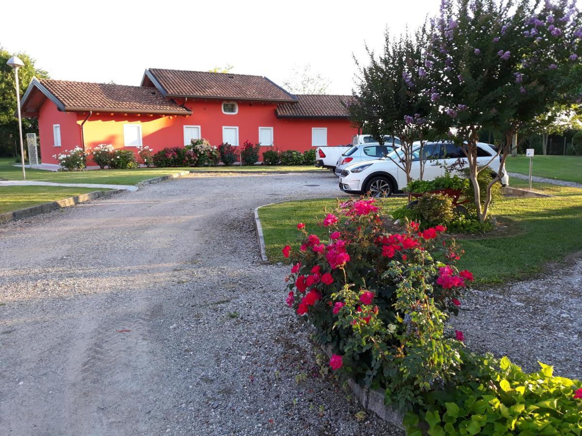 Dogana Vecchia - Hotel & Residence B&B Ristorante & Pizzeria Trivignano Udinese Bagian luar foto